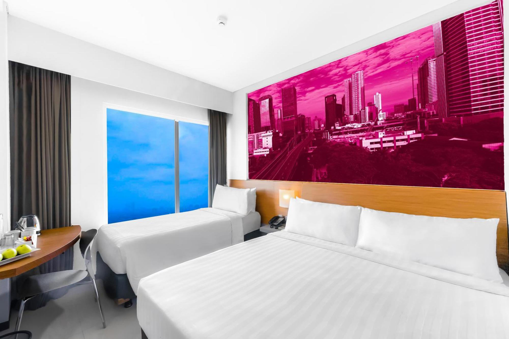 Favehotel Rungkut Surabaya Exterior photo