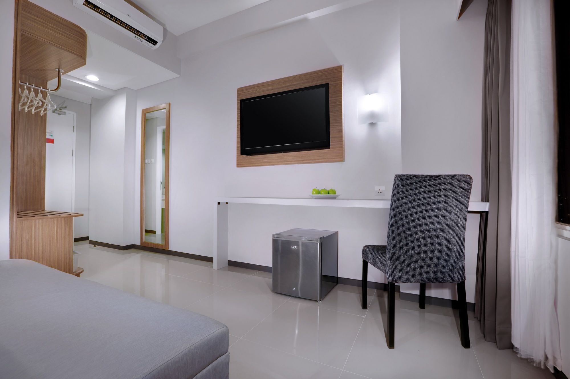 Favehotel Rungkut Surabaya Exterior photo